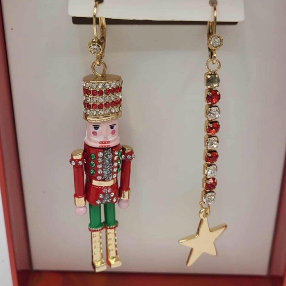 New Betsey Johnson Nutcracker Crystal Mismatch Earrings - Picture 14 of 16
